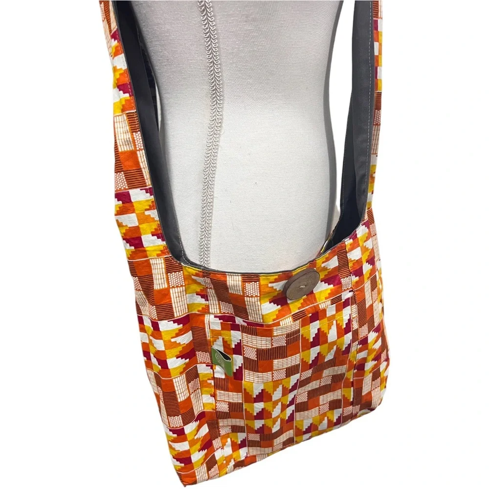 NWOT TIMBALI CRAFTS African Geometric Print Lucy Cloth Hobo Sling Bag